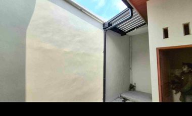 Rumah Baru Murah Solo Kota Finishing Dekat ke Manahan