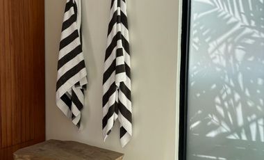 2-Bedroom Villa with Modern Architecture in Buduk