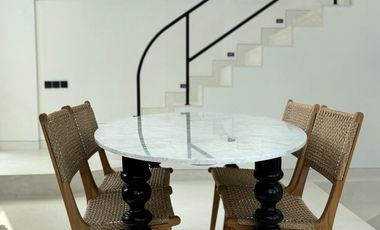 2-Bedroom Villa with Modern Architecture in Buduk