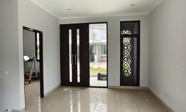 Jual Rumah LUAS lokasi STRATEGIS di Antapani Bandung posisi HOOK