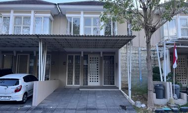 DISEWAKAN RUMAH Citraland Greenlake Free AC, Kanopi, Gorden