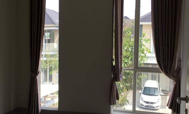 DISEWAKAN RUMAH Citraland Greenlake Free AC, Kanopi, Gorden
