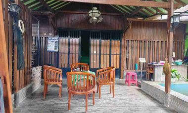 Gudang dekat Embarkasi Donohudan Ngemplak Boyolali.