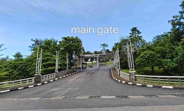 Jual Rumah Mewah Golf Furnish Batam Center di Grand Summit