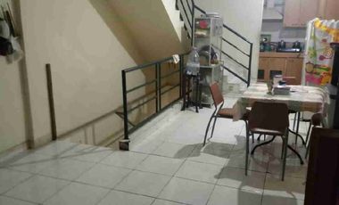 Disewa/Dijual Ruko siap pakai pinggir jalan raya