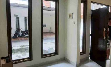 Rumah Cluster jl. siaga Pejaten Pasar minggu KT4 75jt/thn