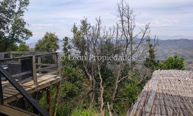 Leon Propiedades vende casa en sector Las Achiras, Curacaví.