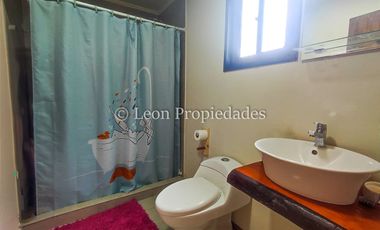 Leon Propiedades vende casa en sector Las Achiras, Curacaví.