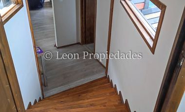 Leon Propiedades vende casa en sector Las Achiras, Curacaví.