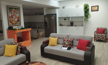 SE VENDE CASA en la vía Portoviejo - Calderón , Sitio San Gabriel, Parroquia Rio Chico