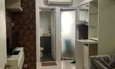 JUAL CEPAT!!! Apartemen Green Pramuka City Harga Murah Full Furnish Lantai Rendah