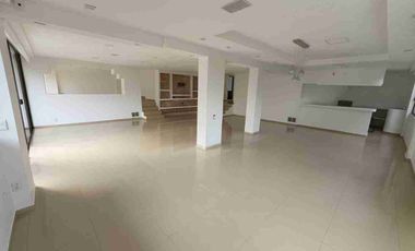 Residencia en renta/venta en Condado de Sayavedra