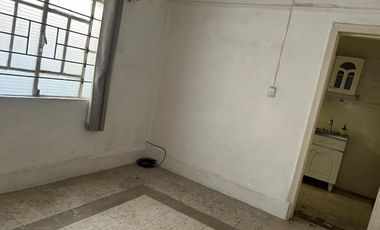 CASA EN VENTA, COLONIA INDUSTRIAL, GUSTAVO A MADERO.