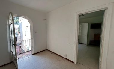 CASA EN VENTA, COLONIA INDUSTRIAL, GUSTAVO A MADERO.