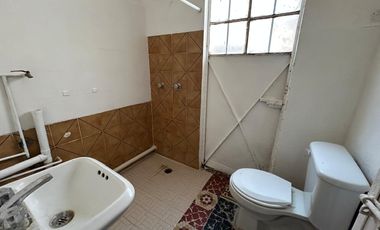 CASA EN VENTA, COLONIA INDUSTRIAL, GUSTAVO A MADERO.