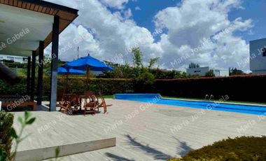 VENTA TERRENO 1010m² BIFAMILIAR  DENTRO DE URBANIZACIÓN DE PRIMERA EN PUEMBO