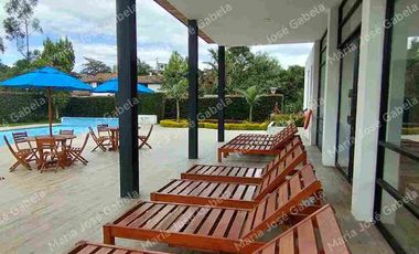 VENTA TERRENO 1010m² BIFAMILIAR  DENTRO DE URBANIZACIÓN DE PRIMERA EN PUEMBO