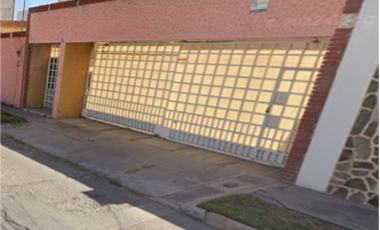 CASA EN VENTA EN AGUASCALIENTES AMPLIA CON EXCELENTE UBICACIÓN