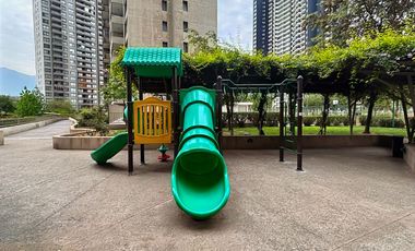 Se Vende 2 Dormitorios + Bodega. Macul, A Pasos Del Metro.