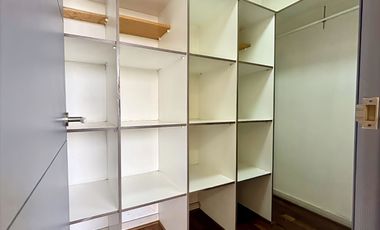 Se Vende 2 Dormitorios + Bodega. Macul, A Pasos Del Metro.