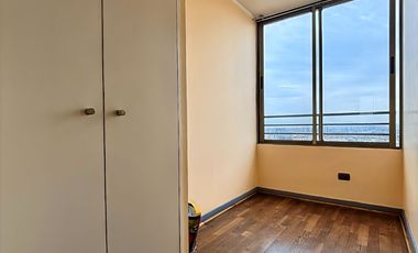 Se Vende 2 Dormitorios + Bodega. Macul, A Pasos Del Metro.