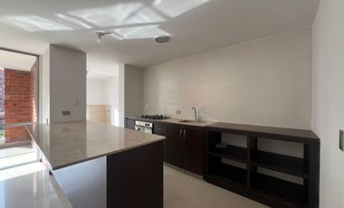 Arriendo de apartamento en Loma de las Brujas, Envigado