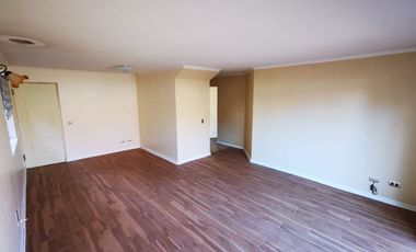 SE ARRIENDA CASA 4 DORMITORIOS 3 BAÑOS BARRIO LAS ENCINAS