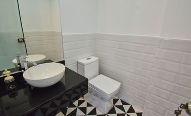 Se Vende Moderno Flat de Estreno, Amoblado, de 3 Dormitorios y Vista Externa en Chorrillos, Limite con Barranco