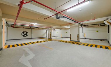 Se Vende Moderno Flat de Estreno, Amoblado, de 3 Dormitorios y Vista Externa en Chorrillos, Limite con Barranco