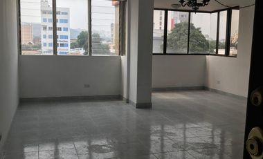 APARTAMENT EDIFICIO CAOBOS