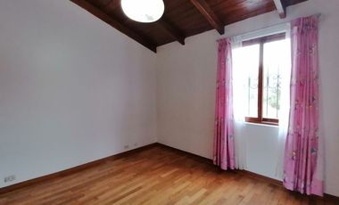 Casa En La Mejor Zona De Higuereta - Surco, Con Espectacular Área Social