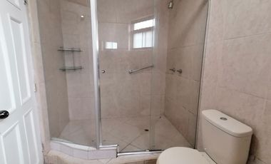 Casa En La Mejor Zona De Higuereta - Surco, Con Espectacular Área Social