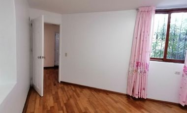 Casa En La Mejor Zona De Higuereta - Surco, Con Espectacular Área Social