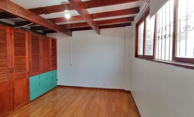 Casa En La Mejor Zona De Higuereta - Surco, Con Espectacular Área Social