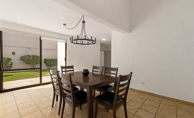 Casa super espaciosa con excelente ubicación en San Jose del Cabo