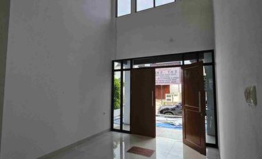 Rumah di Komplek Bellavista, Dekat Eka Hospital dan Mall SKA.