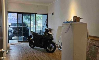 Rumah di Komplek Bellavista, Dekat Eka Hospital dan Mall SKA.