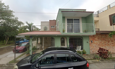 CASA EN VENTA EN BLANCAS MARIPOSAS, VILLAHERMOSA TABASCO. 