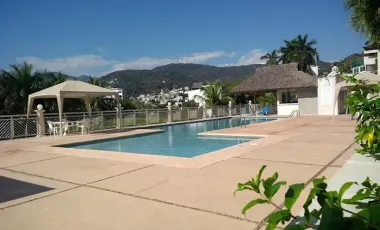 Departamento En Venta En Condominio Sol y Mar Acapulco