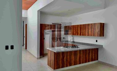 PRECIOSA CASA SOLA DE UN NIVEL PARA ESTRENAR FRACCIONAMIENTO CON VIGILANCIA Y ACCESO CONTROLADO