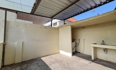 Alquiler de Suite de 2 ambientes, en Primer piso alto, dentro de conjunto cerrado con guardianía - Garzota 2, cerca a Garzocentro shopping