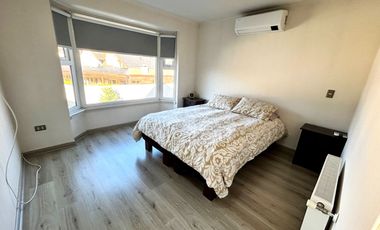 Casa en venta en condominio sector poniente de Temuco – 3 dormitorios, 4 baños