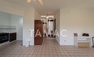 Casa en venta de un nivel de 110 m2 en Chalma Sur