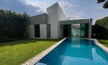 CASA EN VENTA EN LOMAS DE COCOYOC