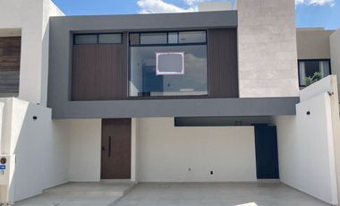 HERMOSA CASA EN PRIVADA SAN ANGEL V