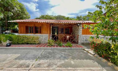 Casa amoblada en venta, rodeada de naturaleza🌳🦜