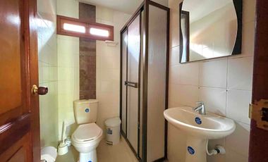 Casa amoblada en venta, rodeada de naturaleza🌳🦜