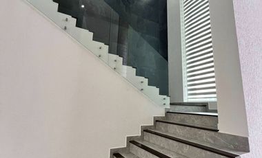 CASA CON VISTA A LOS VOLCANES  EN LOMAS DE COCOYOC