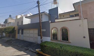 VENTA DE CASA VIENA NUEVA LUNETA ZAMORA DE HIDALGO