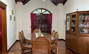 VENTA HERMOSA CASA DE CATEGORÍA, DISEÑO Y CALIDAD SUPERIOR EN SANTO TOMÉ